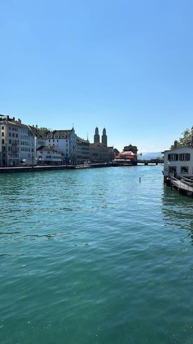 Brand New * Zürich